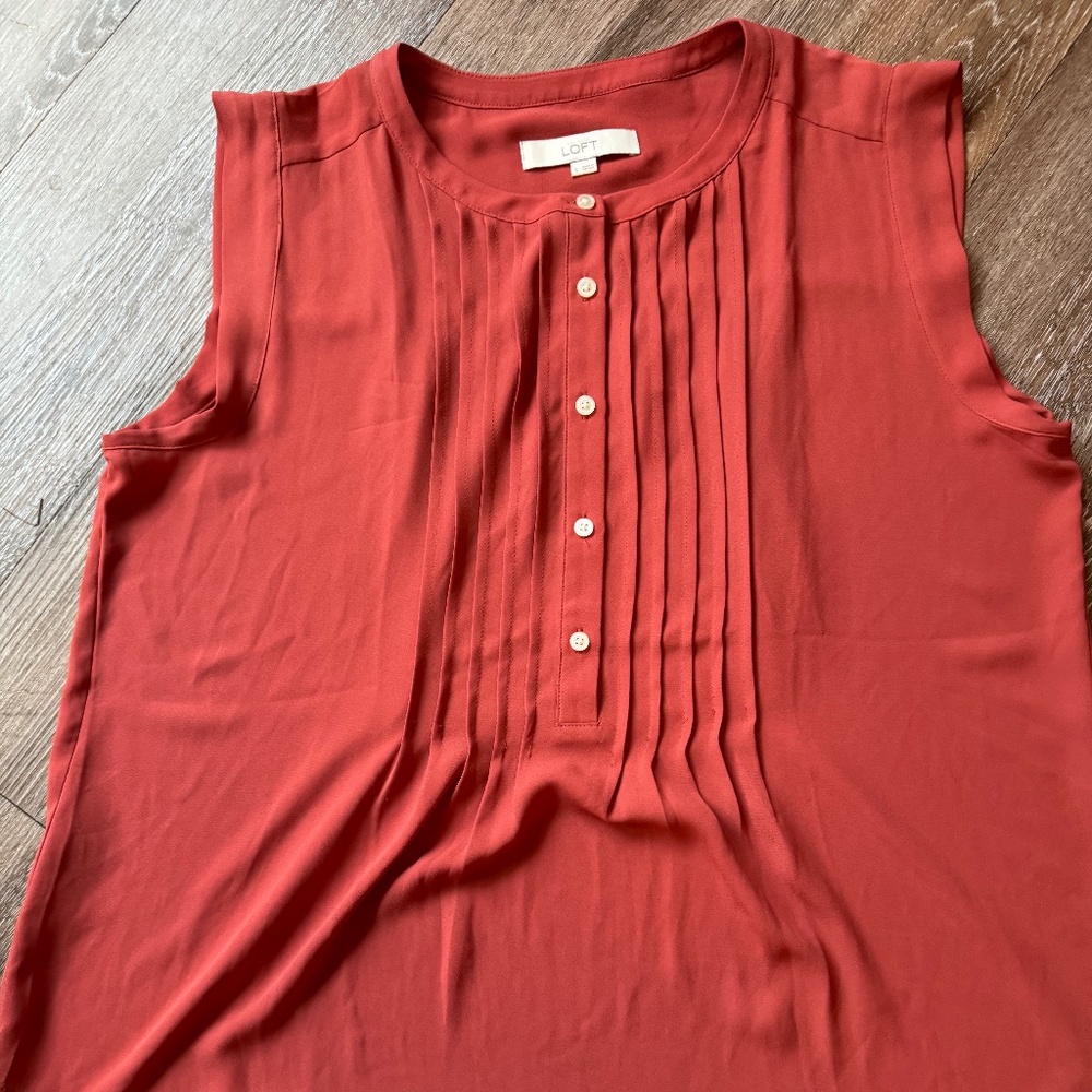 Loft Women’s Sleeveless Blouse